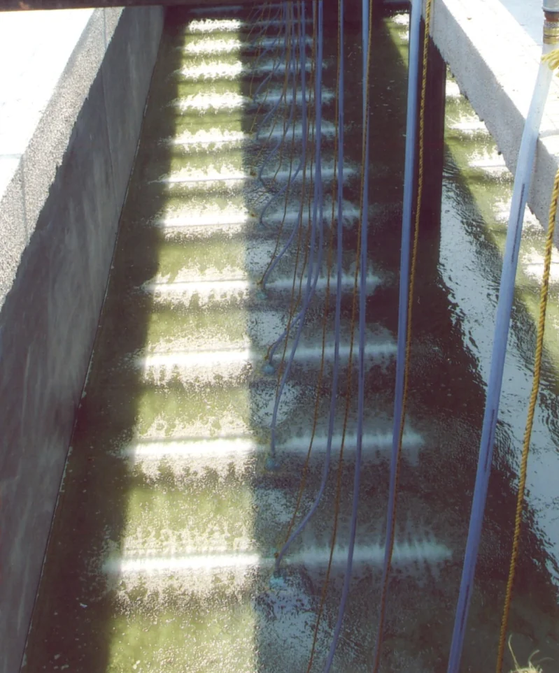 Diffused-aeration channel in a treatment plant
